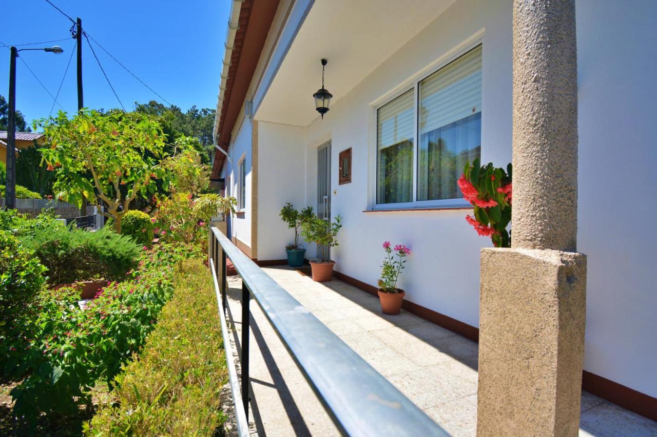 Casa Con Jardin En Vilanova De Arousa Понтеведра Екстериор снимка