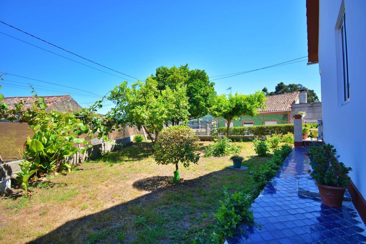 Casa Con Jardin En Vilanova De Arousa Понтеведра Екстериор снимка